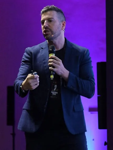 Dr. Santiago Paes