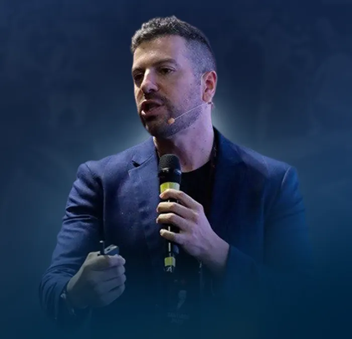 Dr. Santiago Paes